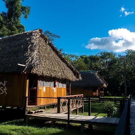 Green Forest Ecolodge Puerto Montufar 外观 照片
