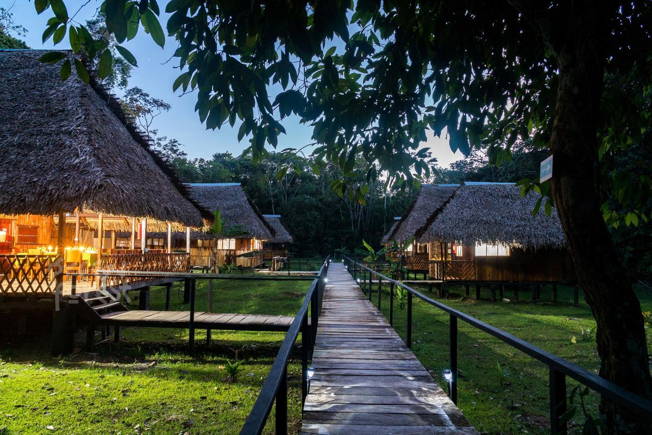 Green Forest Ecolodge Puerto Montufar 外观 照片
