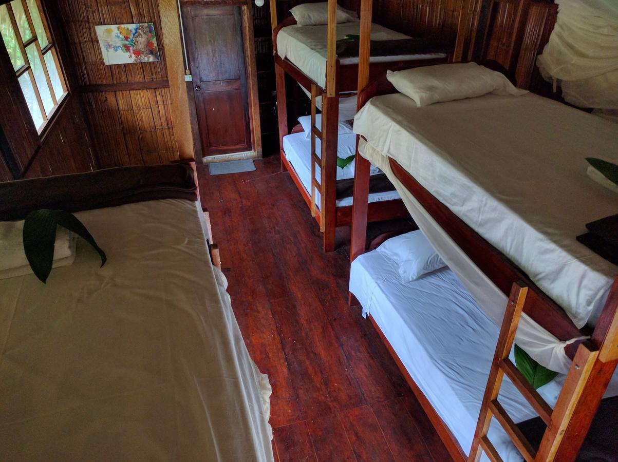 Green Forest Ecolodge Puerto Montufar 外观 照片