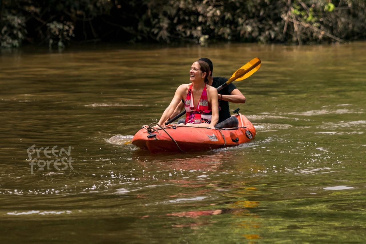 Green Forest Ecolodge Puerto Montufar 外观 照片
