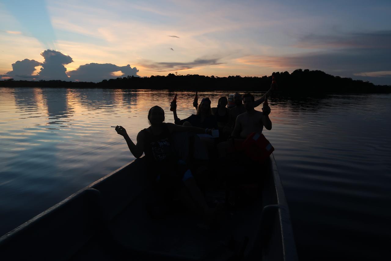 Green Forest Ecolodge Puerto Montufar 外观 照片