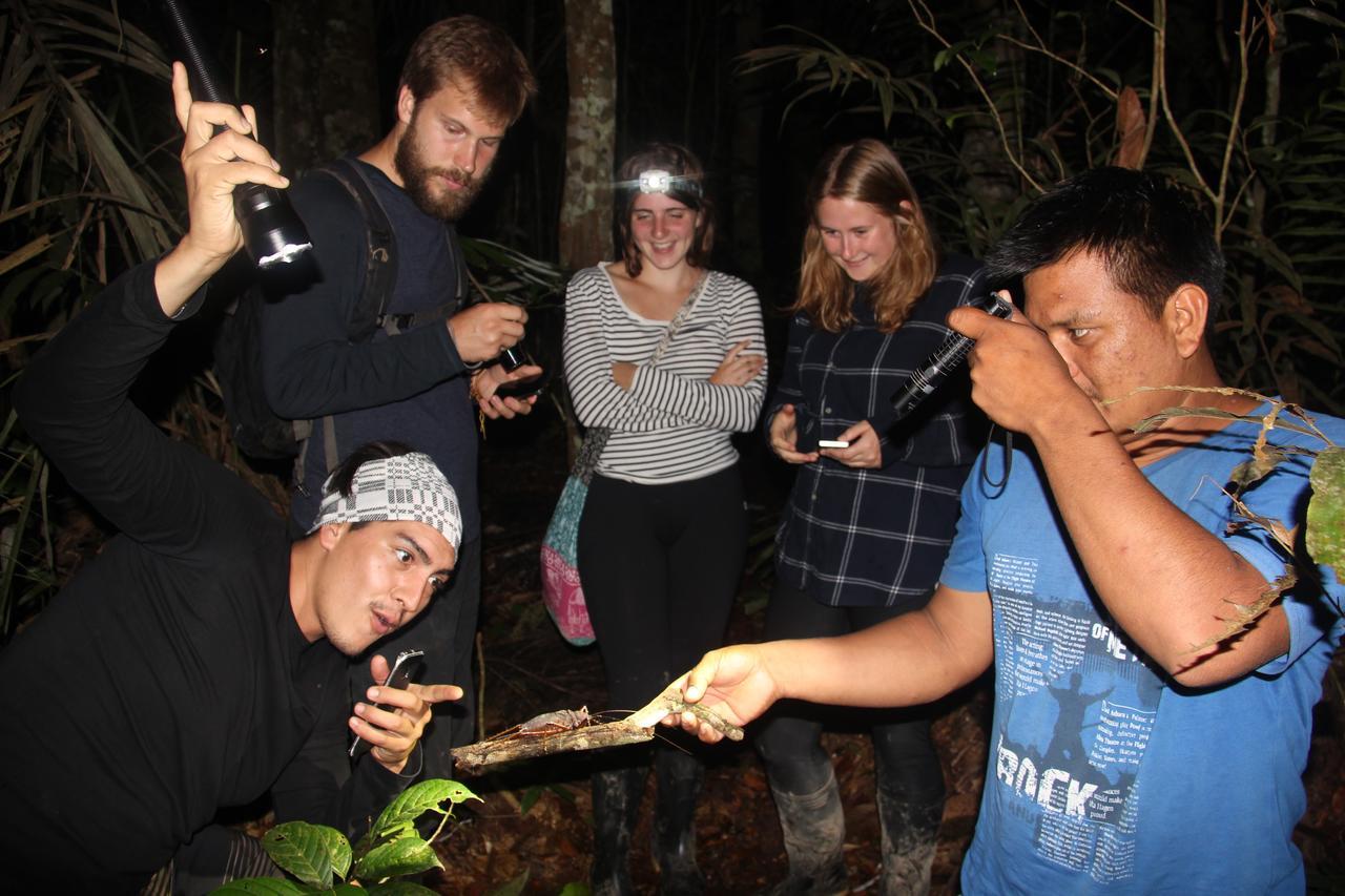 Green Forest Ecolodge Puerto Montufar 外观 照片